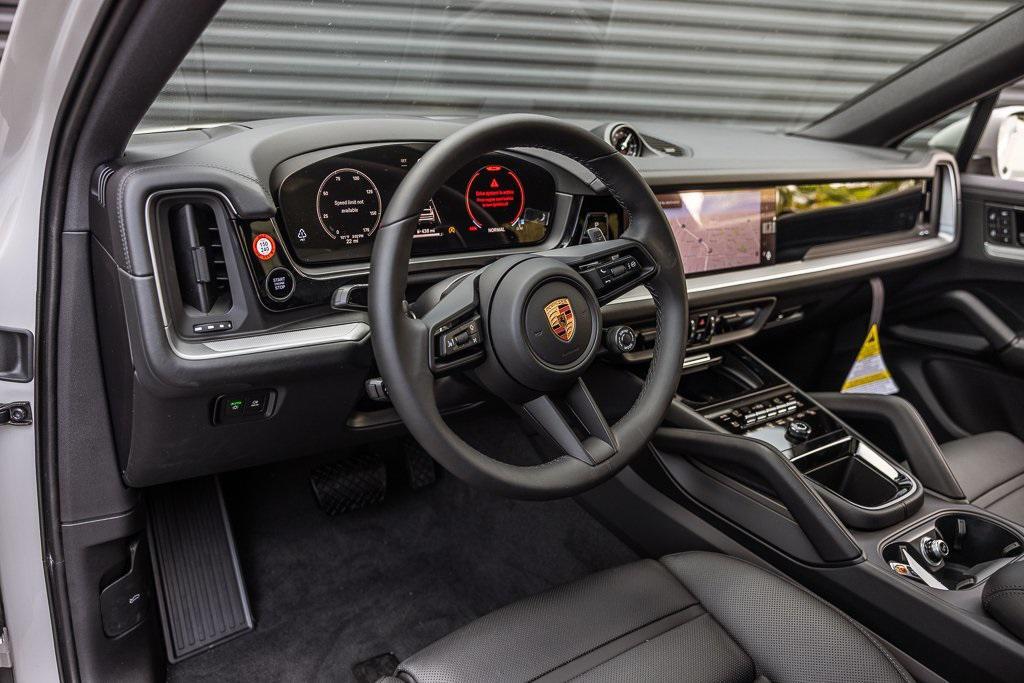 new 2025 Porsche Cayenne car, priced at $112,895