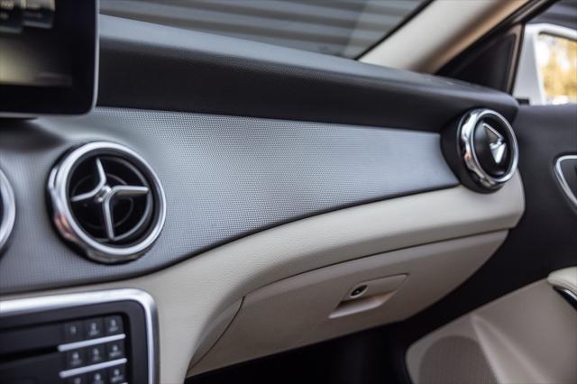 used 2018 Mercedes-Benz GLA 250 car, priced at $12,998