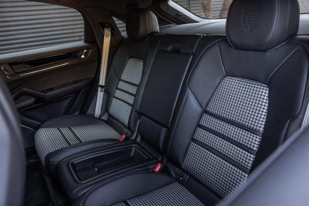 new 2025 Porsche Cayenne car, priced at $171,615