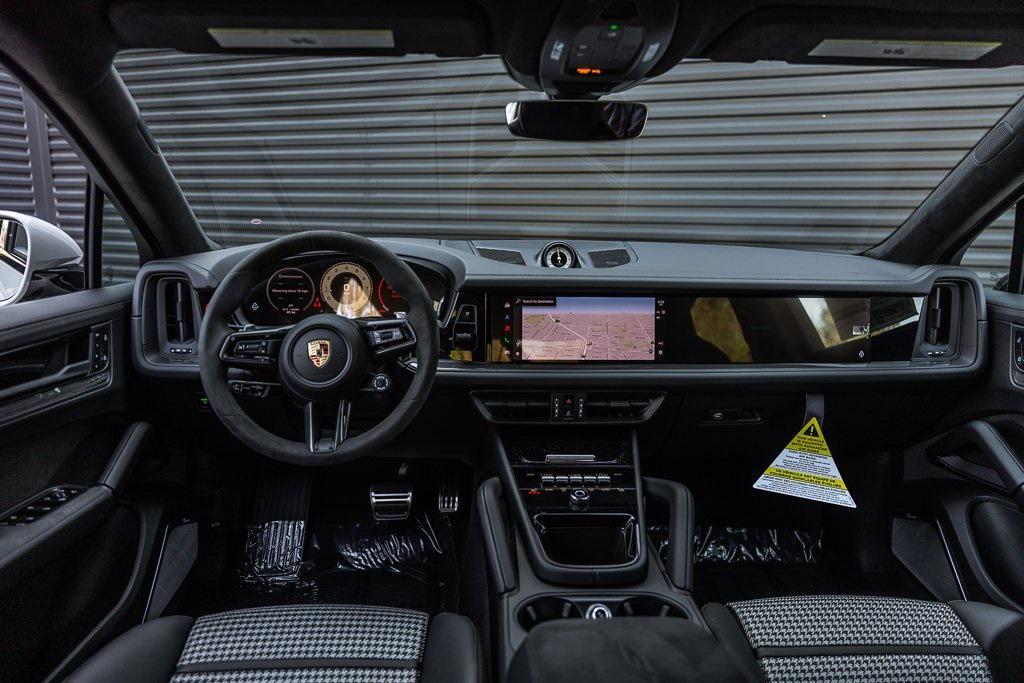 new 2025 Porsche Cayenne car, priced at $171,615