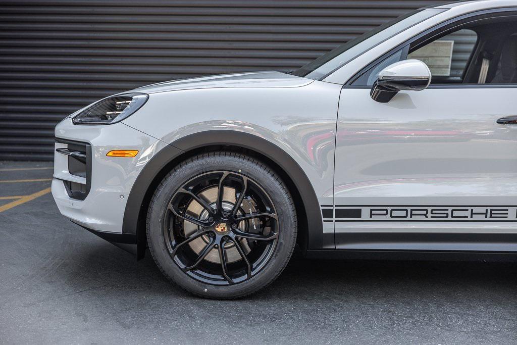 new 2025 Porsche Cayenne car, priced at $171,615