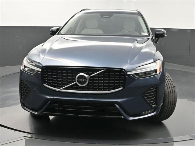 used 2023 Volvo XC60 car, priced at $41,990