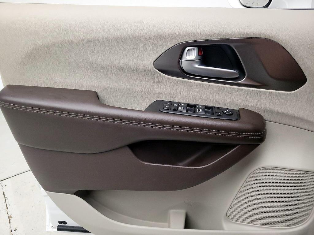 used 2018 Chrysler Pacifica car, priced at $24,998