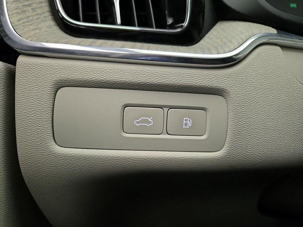 used 2023 Volvo XC60 Recharge Plug-In Hybrid car, priced at $41,998