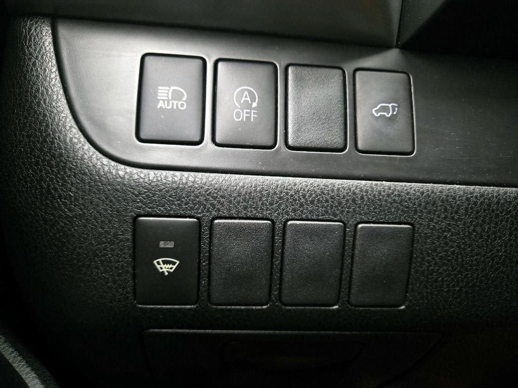 used 2018 Toyota Highlander car, priced at $26,998