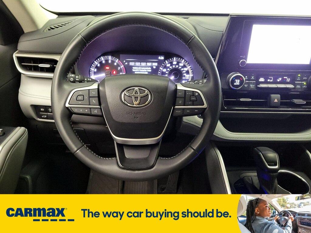used 2024 Toyota Highlander car, priced at $46,998