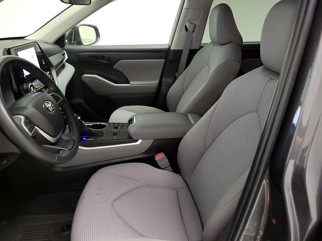 used 2024 Toyota Highlander car, priced at $46,998