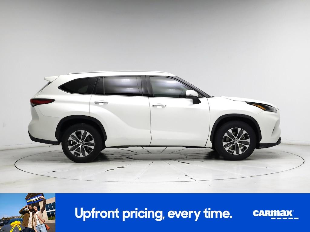 used 2021 Toyota Highlander car, priced at $29,998