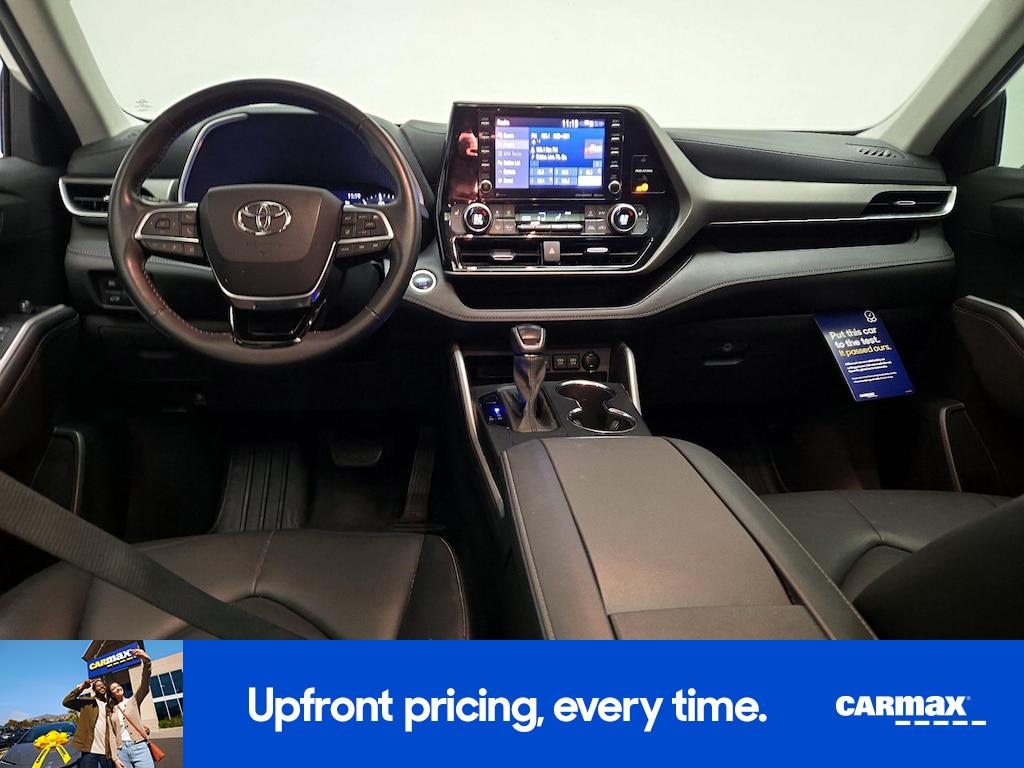 used 2021 Toyota Highlander car, priced at $29,998