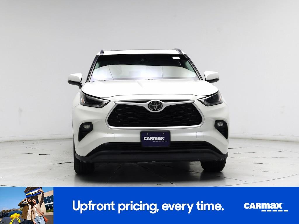 used 2021 Toyota Highlander car, priced at $29,998