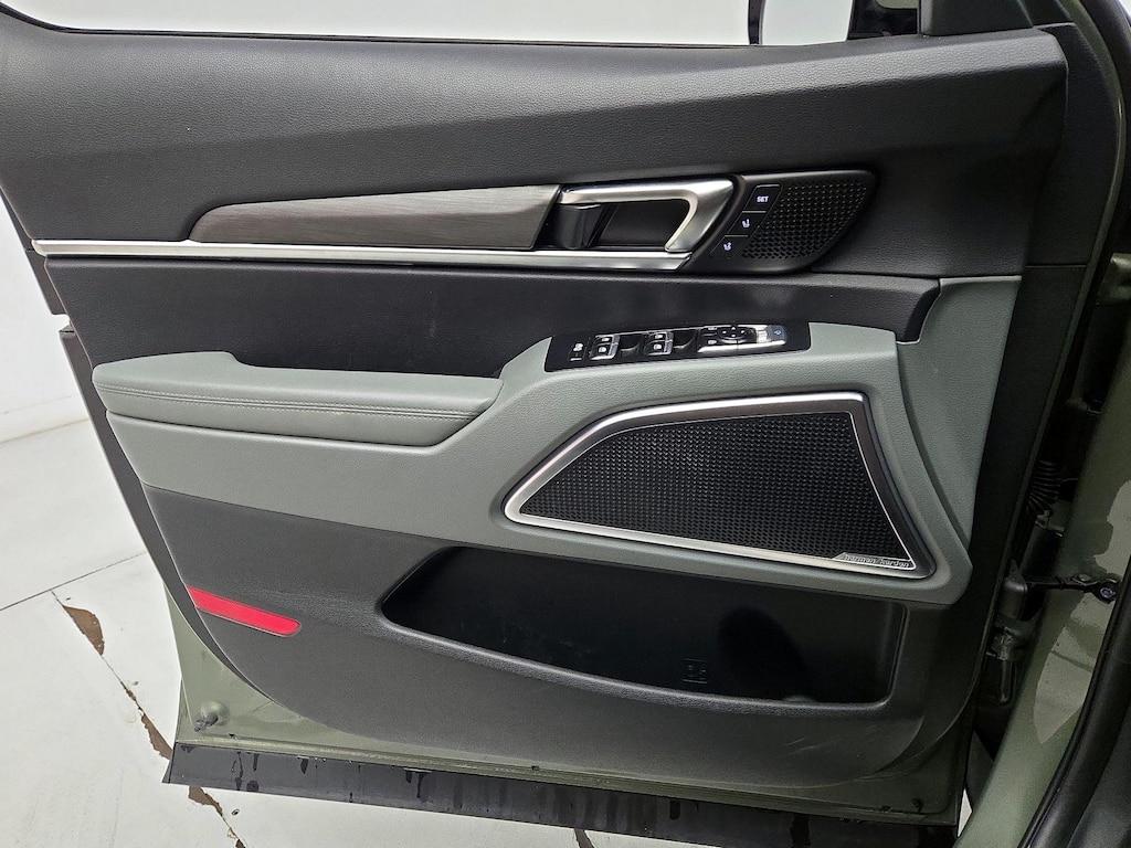 used 2023 Kia Telluride car, priced at $30,998