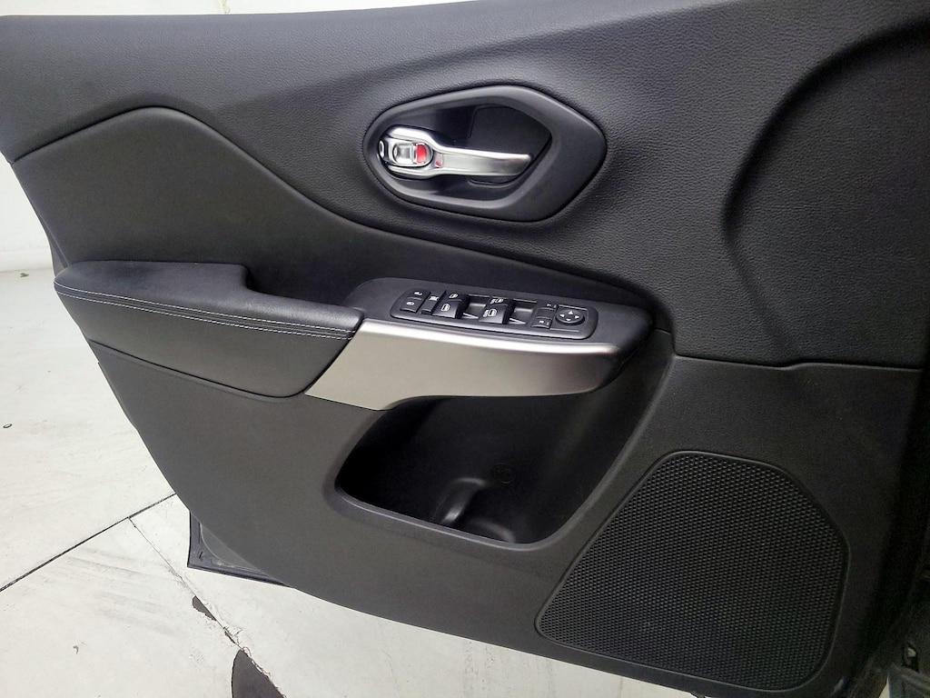 used 2019 Jeep Cherokee car, priced at $17,998