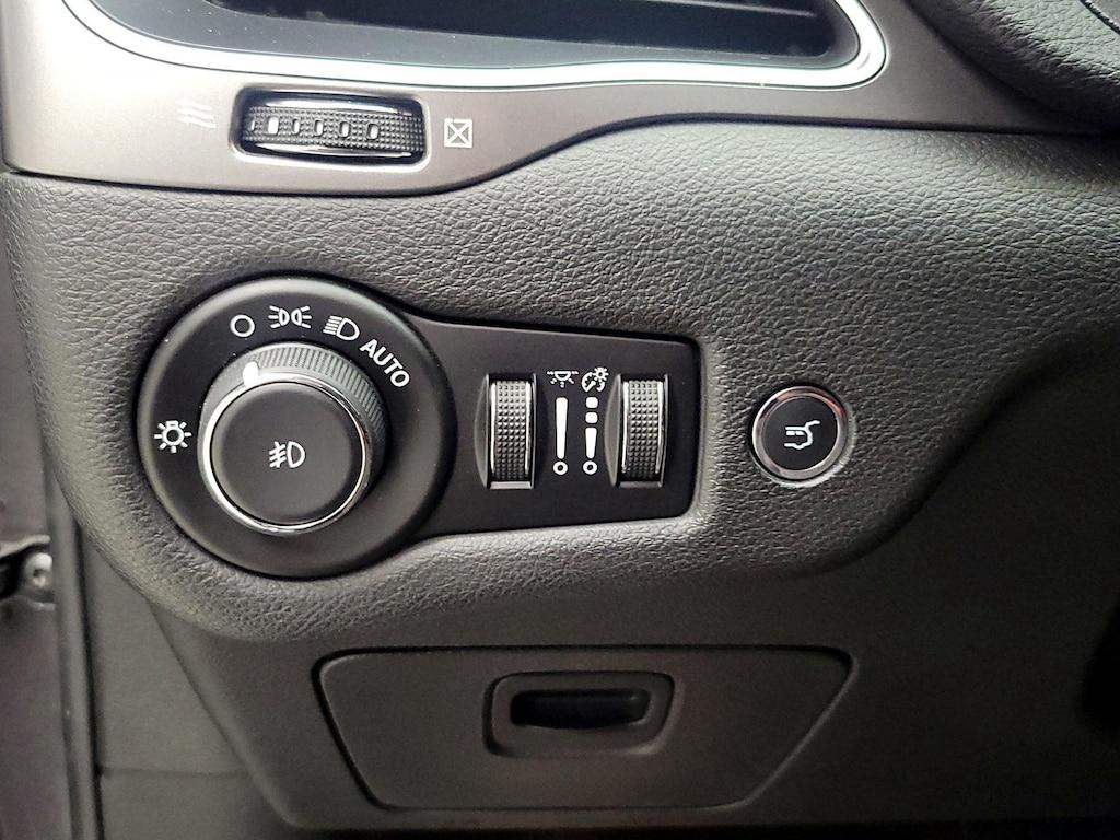 used 2019 Jeep Cherokee car, priced at $17,998