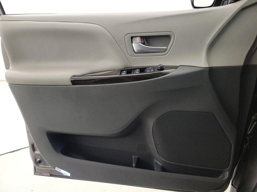 used 2016 Toyota Sienna car, priced at $21,998