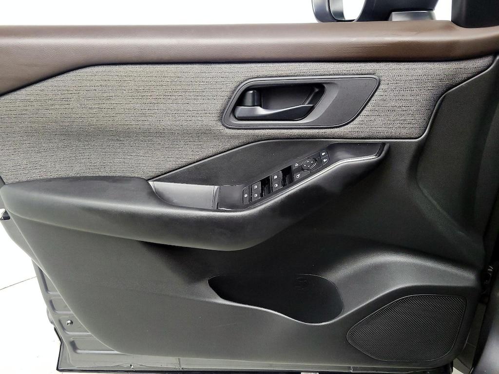 used 2023 Nissan Rogue car, priced at $22,998