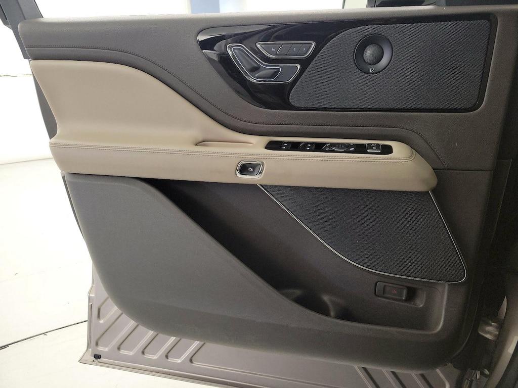 used 2020 Lincoln Aviator car, priced at $33,998