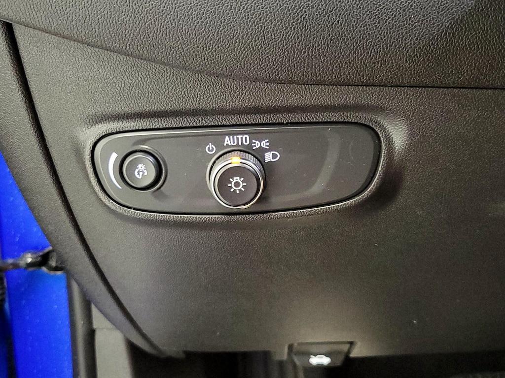 used 2024 Chevrolet Equinox car, priced at $23,998
