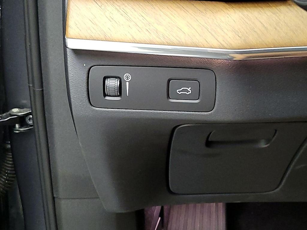 used 2019 Volvo XC90 car, priced at $26,998
