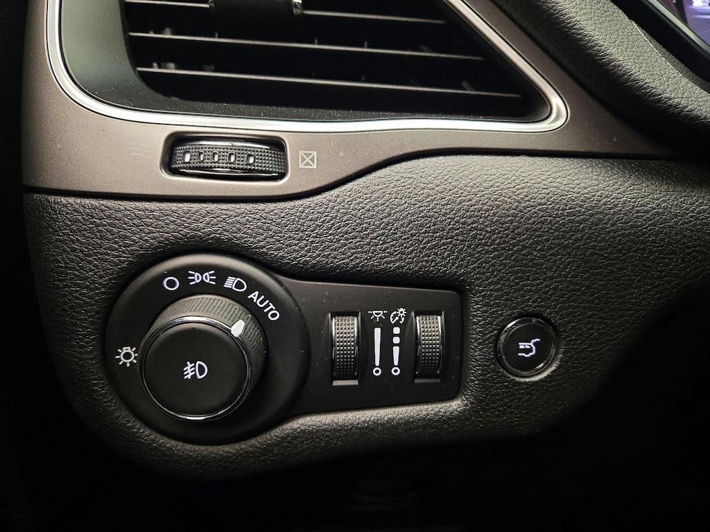 used 2020 Jeep Cherokee car, priced at $18,998