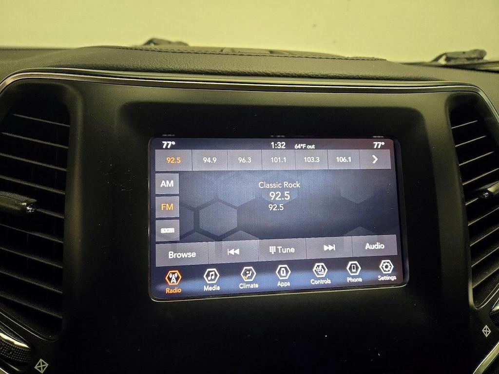 used 2020 Jeep Cherokee car, priced at $18,998