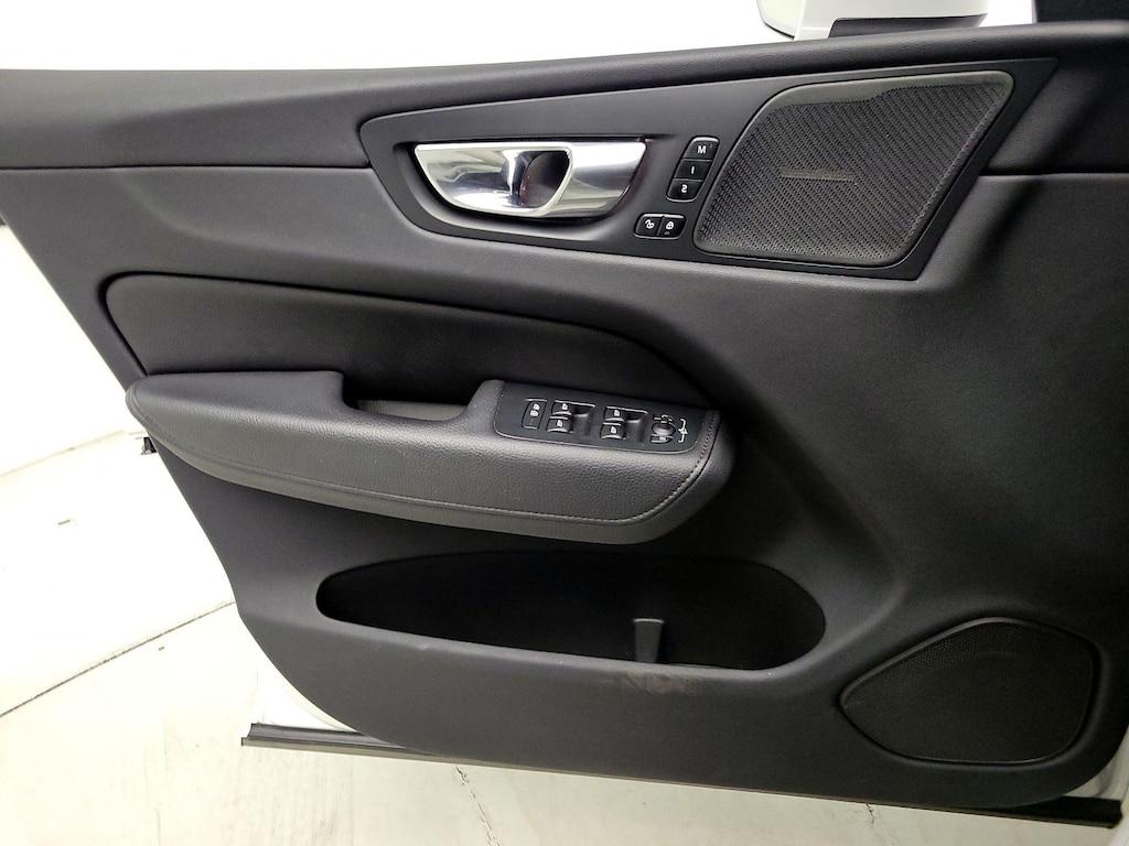 used 2022 Volvo XC60 car, priced at $29,998