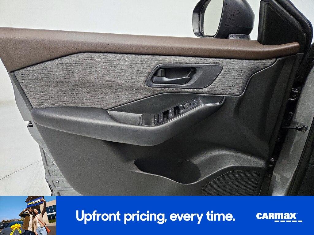 used 2023 Nissan Rogue car, priced at $23,998