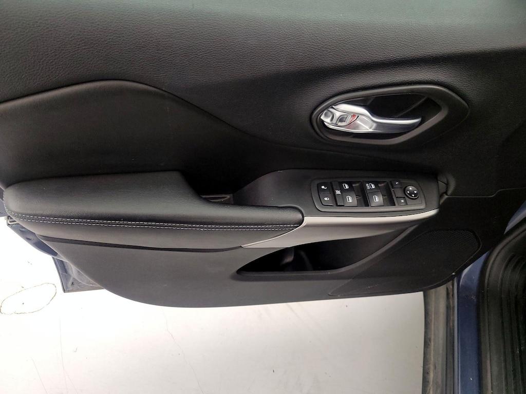 used 2020 Jeep Cherokee car, priced at $16,998
