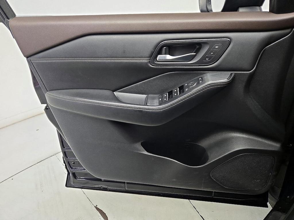 used 2023 Nissan Rogue car, priced at $25,998