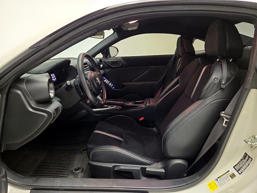 used 2023 Toyota GR86 car, priced at $31,998