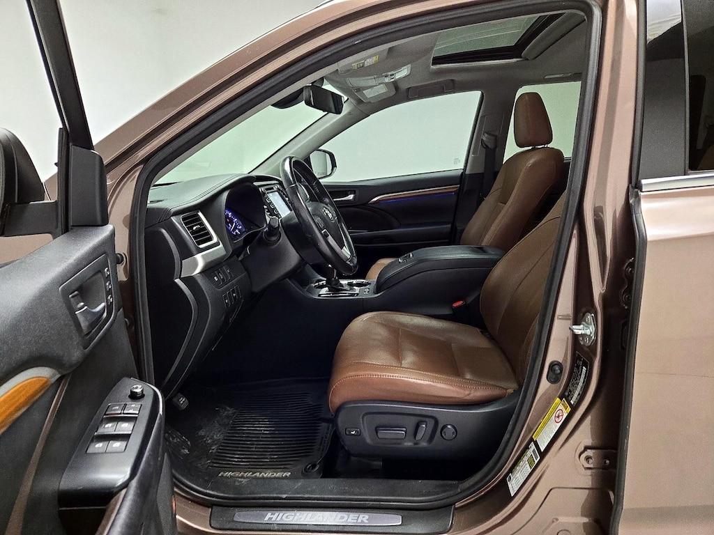 used 2017 Toyota Highlander car, priced at $23,998