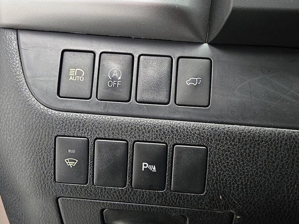 used 2017 Toyota Highlander car, priced at $23,998