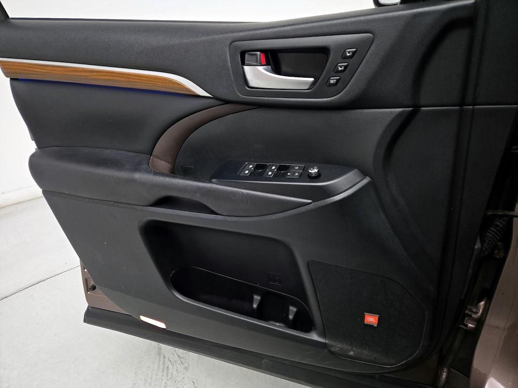 used 2017 Toyota Highlander car, priced at $23,998