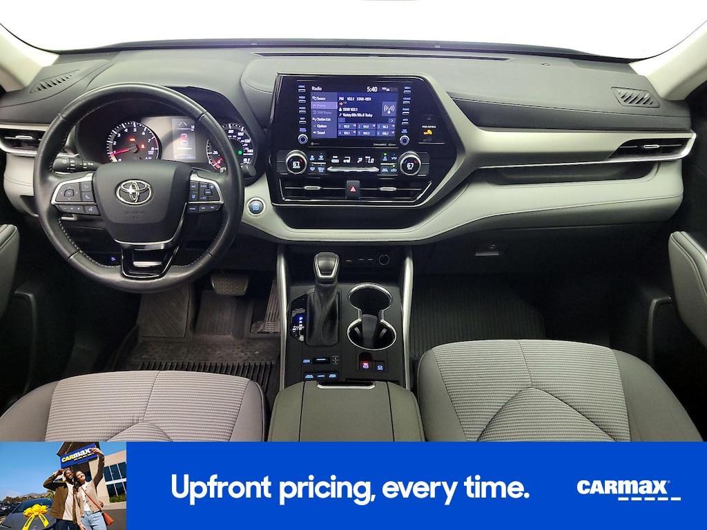 used 2021 Toyota Highlander car, priced at $30,998