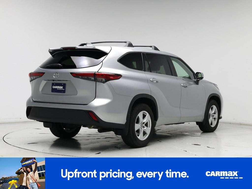 used 2021 Toyota Highlander car, priced at $30,998