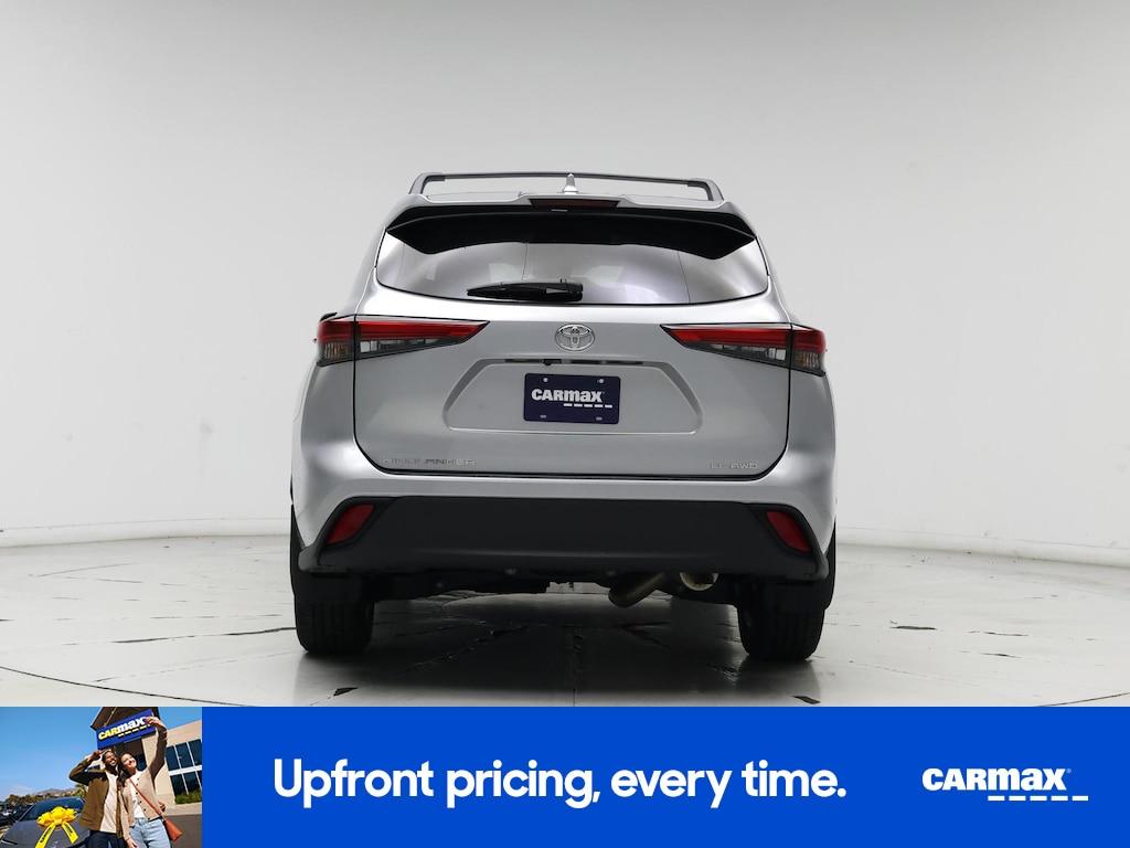 used 2021 Toyota Highlander car, priced at $30,998