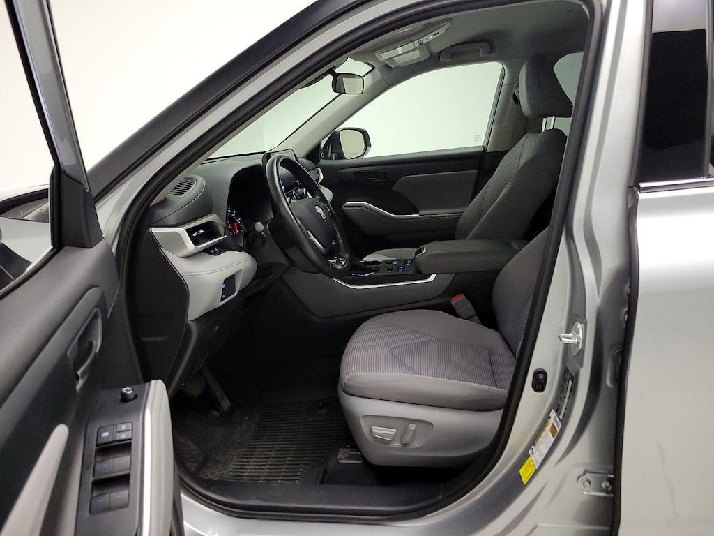 used 2021 Toyota Highlander car, priced at $30,998