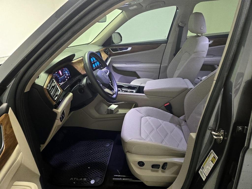 used 2024 Volkswagen Atlas car, priced at $30,998