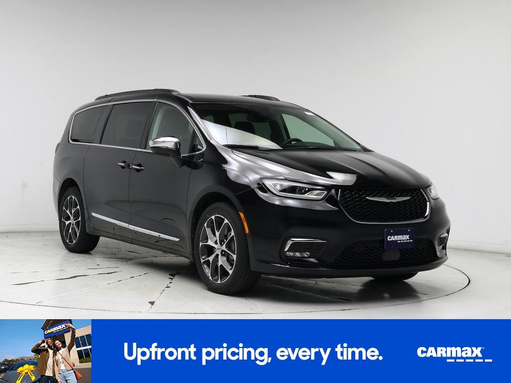 used 2022 Chrysler Pacifica car, priced at $37,998