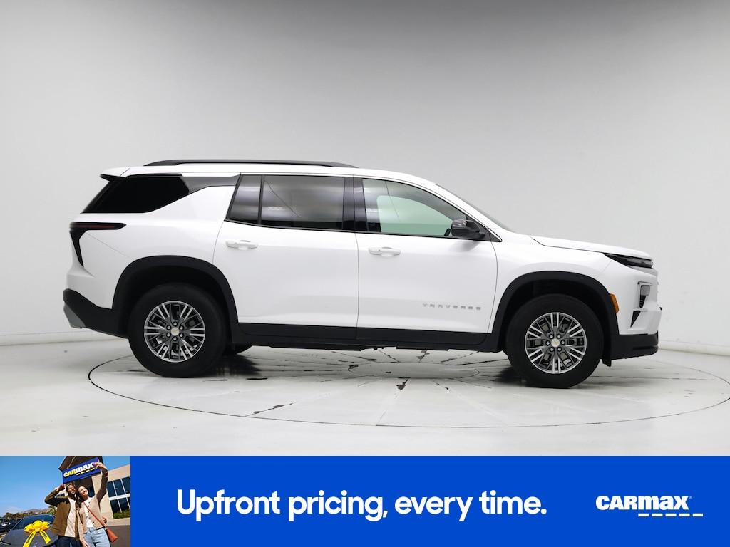 used 2025 Chevrolet Traverse car, priced at $40,998