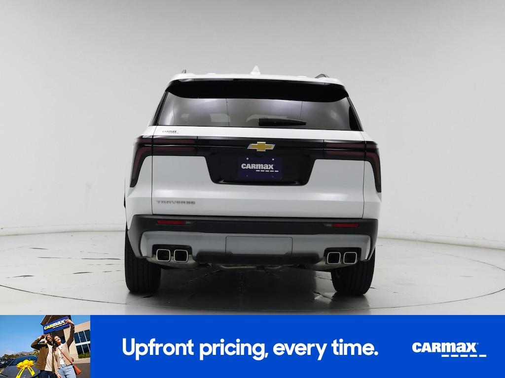 used 2025 Chevrolet Traverse car, priced at $40,998