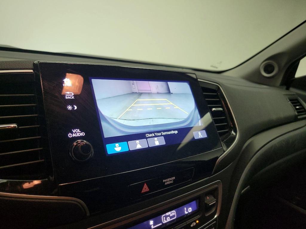 used 2022 Honda Pilot car, priced at $34,998