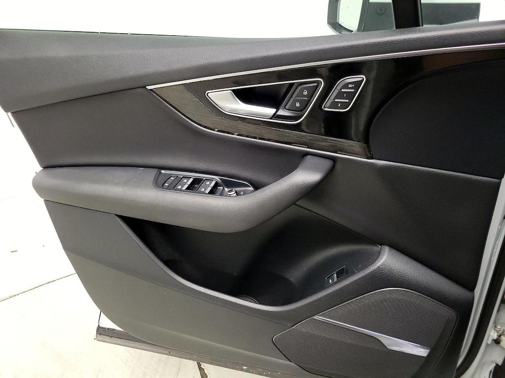 used 2019 Audi Q7 car, priced at $33,998