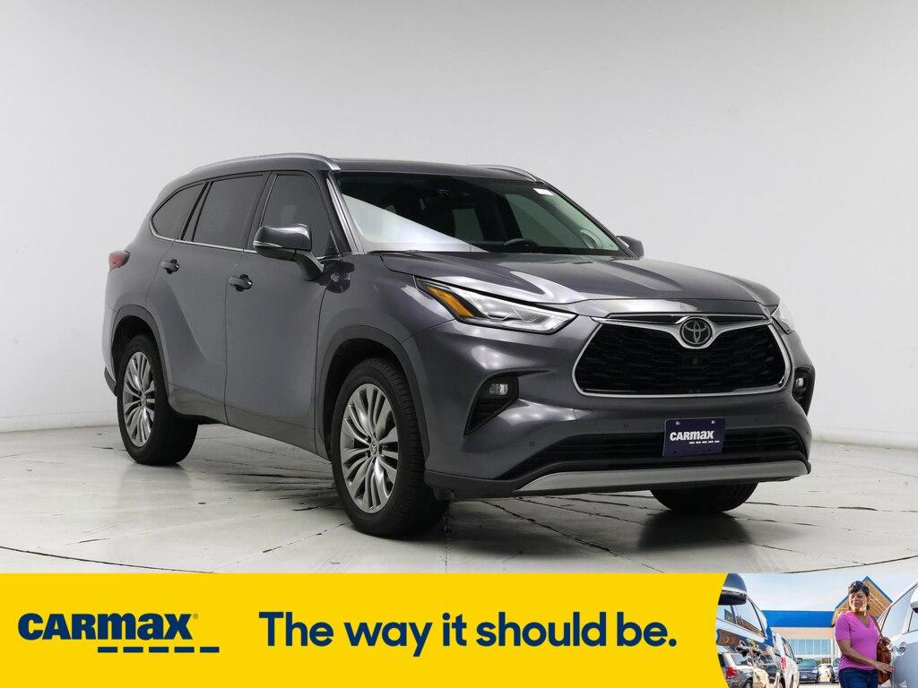 used 2021 Toyota Highlander car, priced at $43,998