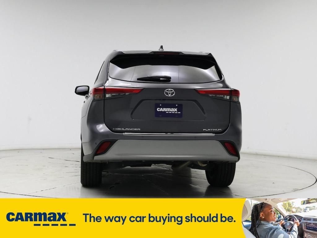 used 2021 Toyota Highlander car, priced at $43,998