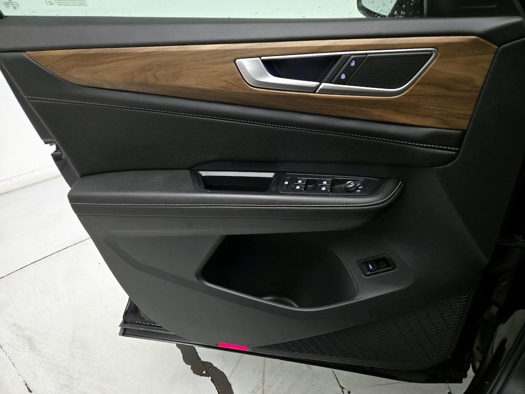 used 2024 Volkswagen Atlas car, priced at $32,998