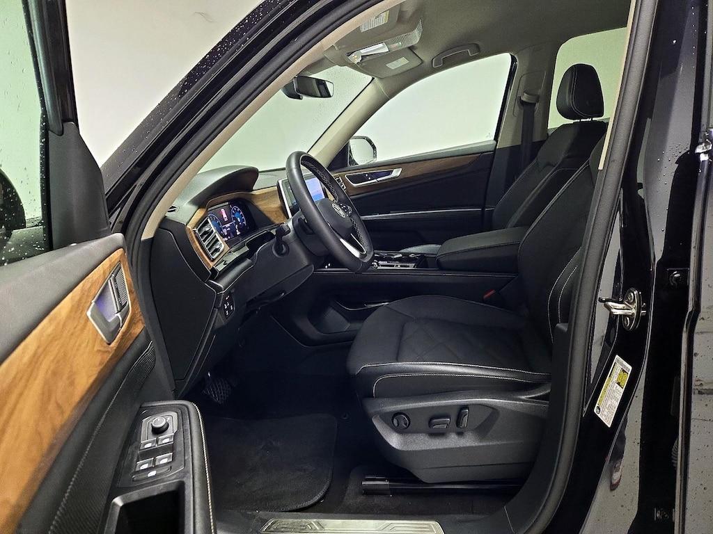 used 2024 Volkswagen Atlas car, priced at $32,998