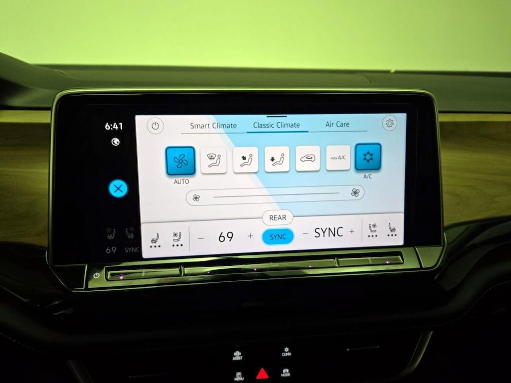 used 2024 Volkswagen Atlas car, priced at $32,998