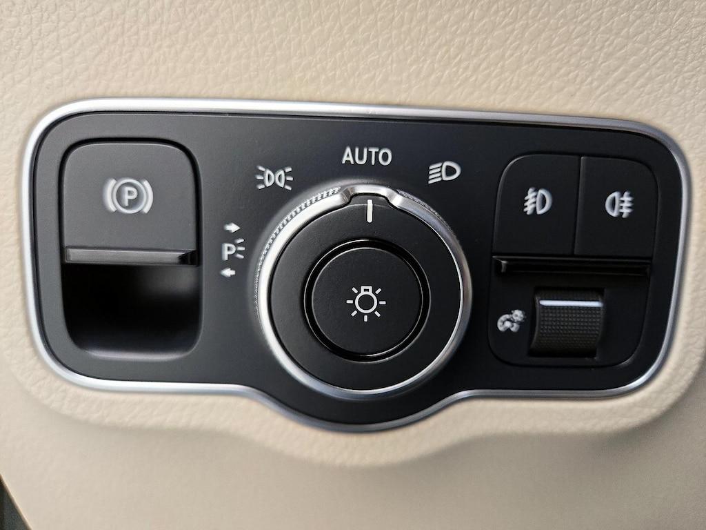 used 2023 Mercedes-Benz GLB 250 car, priced at $32,998