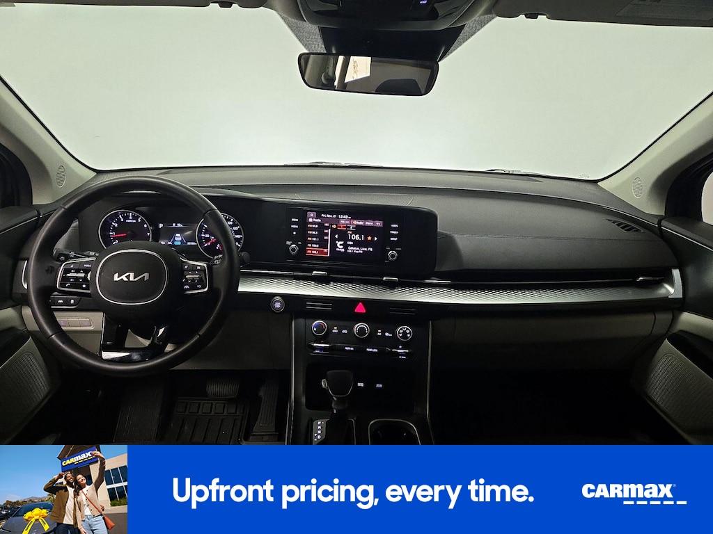 used 2024 Kia Carnival car, priced at $33,998