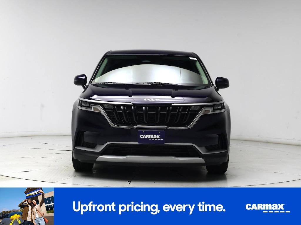 used 2024 Kia Carnival car, priced at $33,998